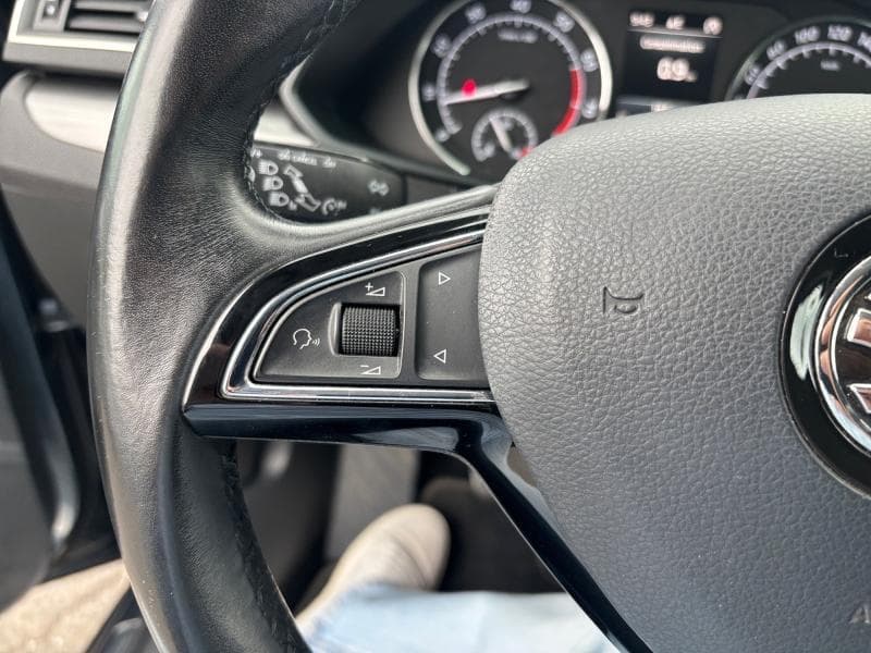 Skoda Superb Style | 1.4 TSI 150cv | Carplay | Caméra | GPS | Siège conducteur à mémoire - 19