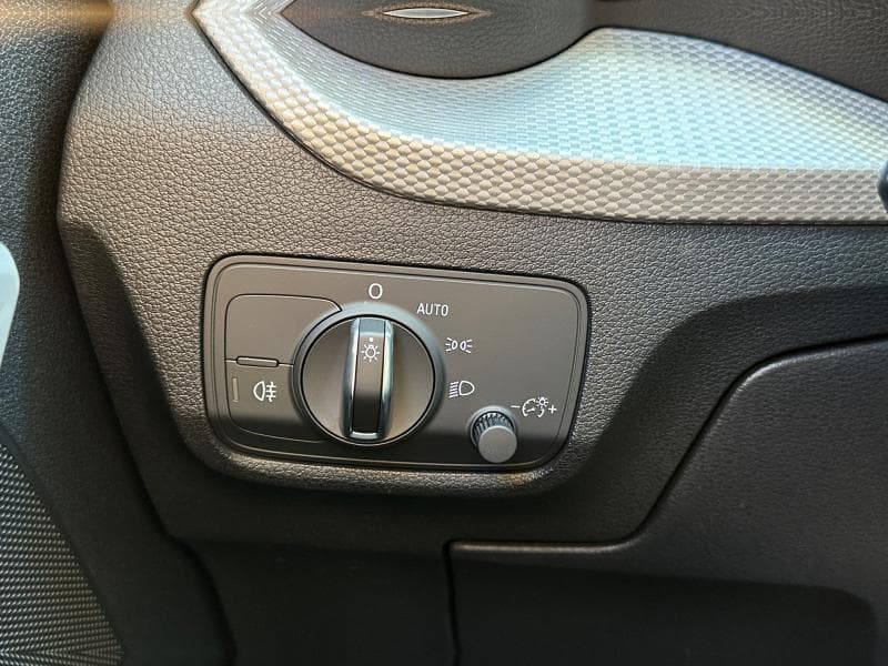 Audi Q2 2.0 TDI 150cv | Carplay | Caméra | GPS | Sièges Av chauffants - 23