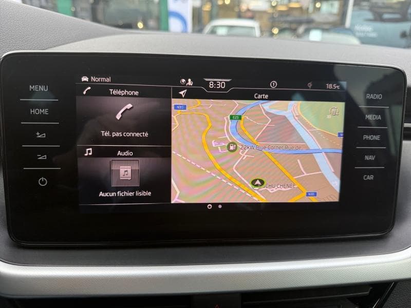 Skoda Kamiq Ambition | 1.0 tsi 110 cv | carplay | clim auto | camera | gps - 17