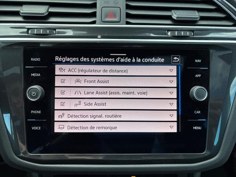 Volkswagen Tiguan R-Line | 1.5 TSI 150cv | Caméra | Toit pano | Led Matrix | Carplay - 22