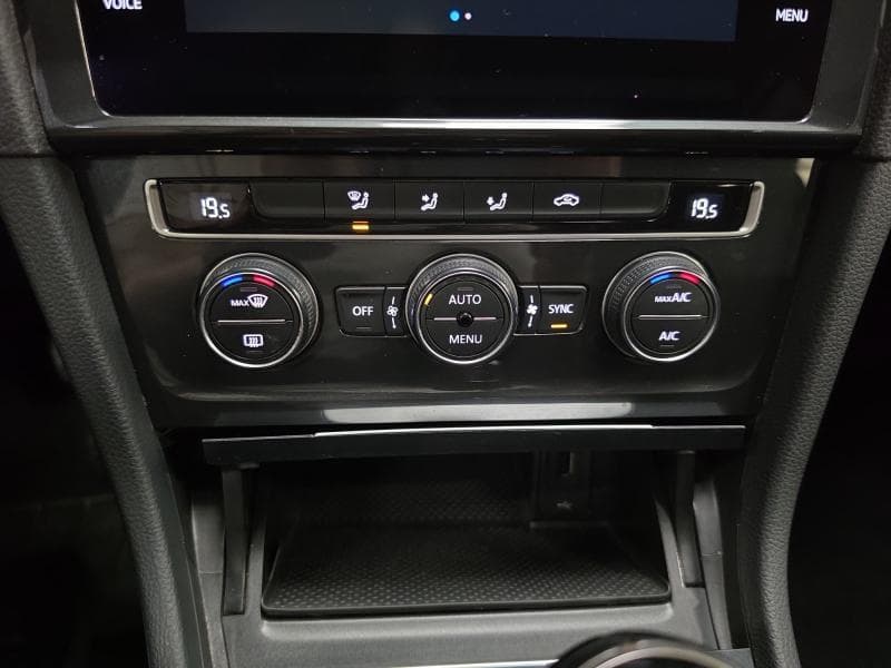 Volkswagen Golf Comfortline | 1.6 diesel 115 cv | GPS | Carplay | Camera | Attache remorque - 23