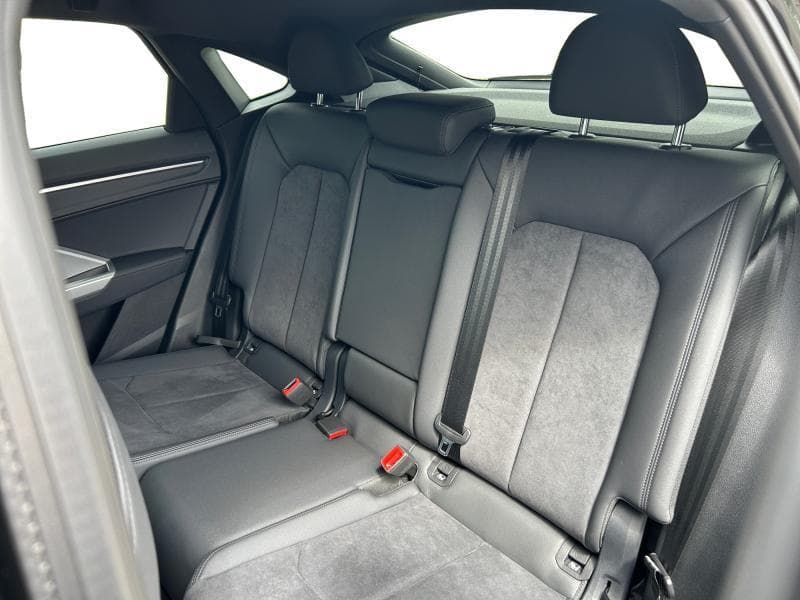 Audi Q3 Sportback | S-line | 1.5 TFSI 150cv | Carplay | Caméra | GPS | Sièges Av chauffants - 12