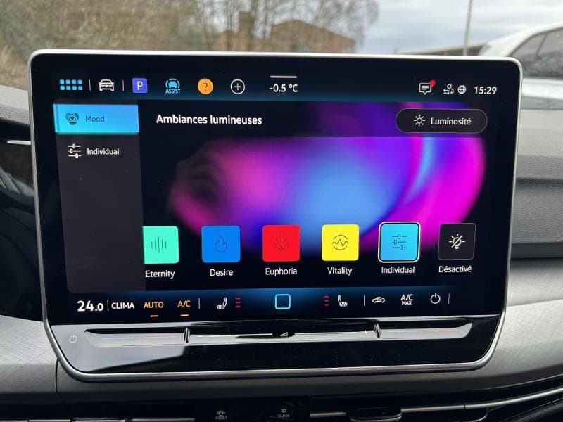 Volkswagen Golf VIII Life Business | 1.5 TSI 116 CV |  Boite auto | Camera | GPS | Sieges av et volant chauffants | kms evolutifs - 30