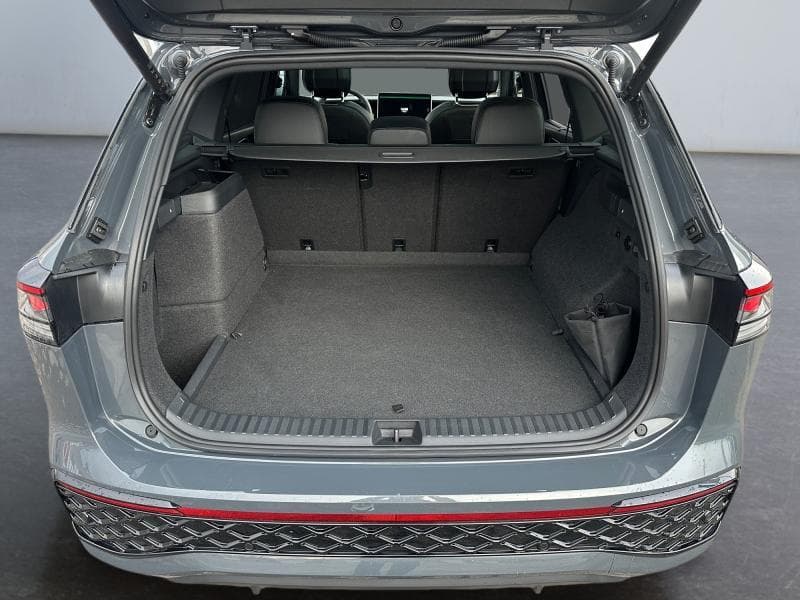 Volkswagen Tayron R-Line | 1.5 HYBRID 277cv | ToitOuvrant |SiegesMemoireMassant | Caméra360 | ModuleHiver | - 9