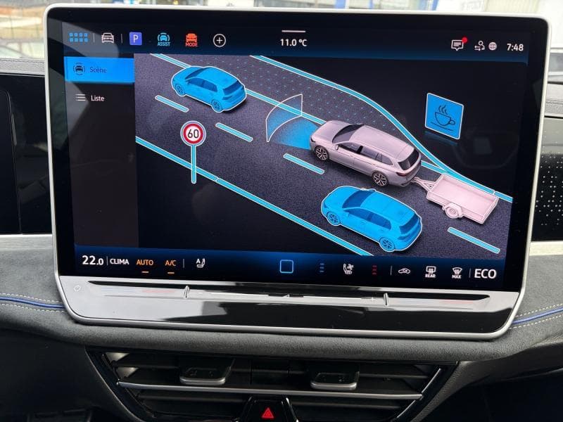 Volkswagen Passat Variant R-Line | 1.5 TSI Plug-in 204cv | Attelage | DCC | Sièges massants| Caméra360 - 23