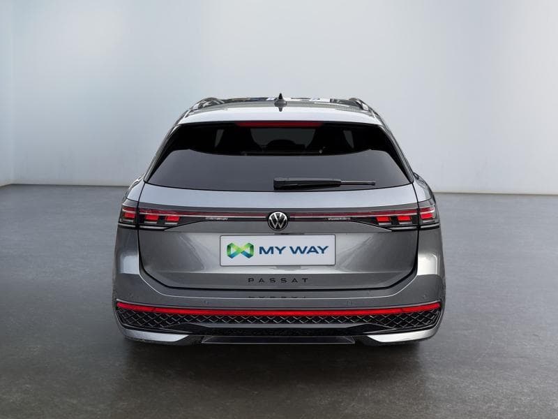 Volkswagen Passat Variant R-Line | 1.5 TSI Plug-in 204cv | Attelage | DCC | Sièges massants| Caméra360 - 8