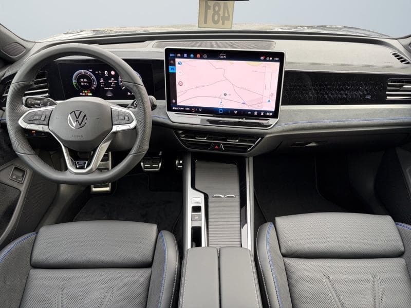 Volkswagen Passat Variant R-Line | 1.5 TSI Plug-in 204cv | Attelage | DCC | Sièges massants| Caméra360 - 16