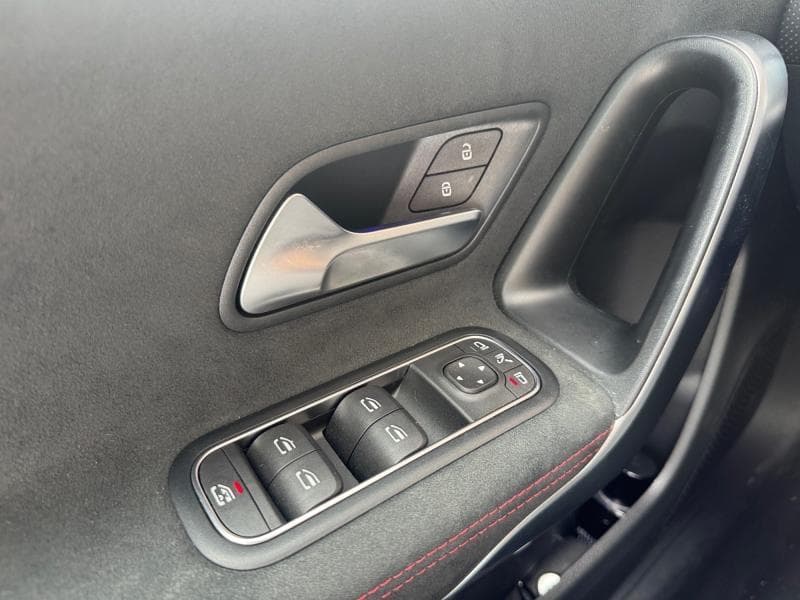 Mercedes-Benz A 220 Pack AMG | 2.0 D 190cv | Carplay | Caméra | Toit ouvrant | GPS - 17