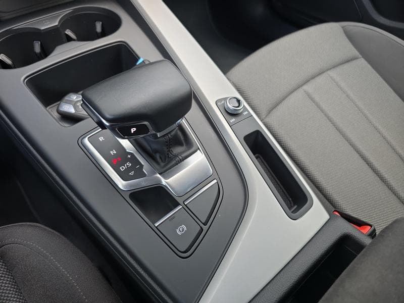 Audi A4 2.0 TDI 136cv | Carplay | GPS | Capteurs Av+Ar | Clim auto - 27