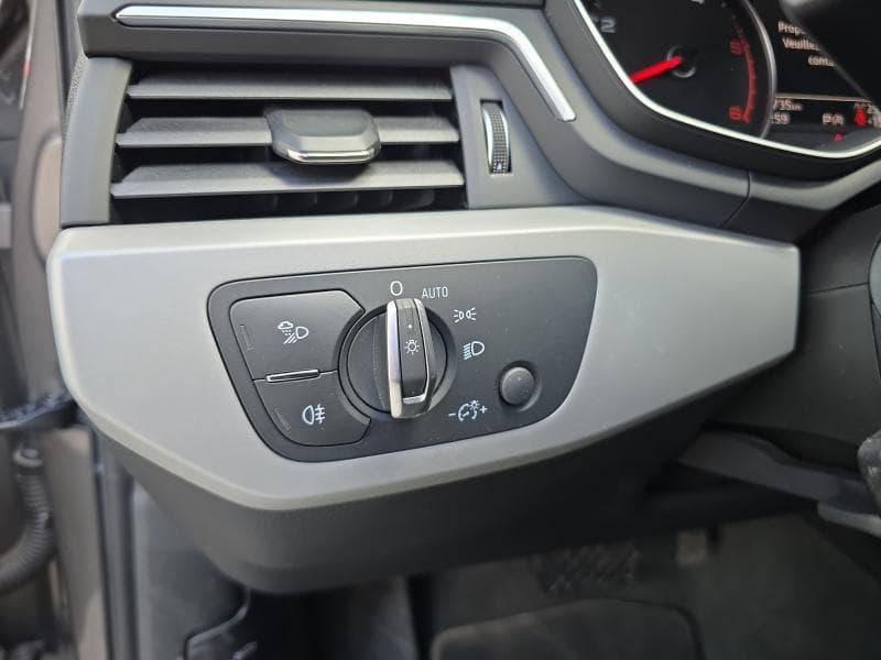 Audi A4 2.0 TDI 136cv | Carplay | GPS | Capteurs Av+Ar | Clim auto - 26