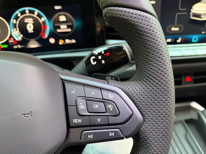 Volkswagen T-Roc R-Line | 1.5 eTSI 150 CV | GPS | CARPLAY | MATRIX LED | BLACK STYLE | CAMERA 360° - 16