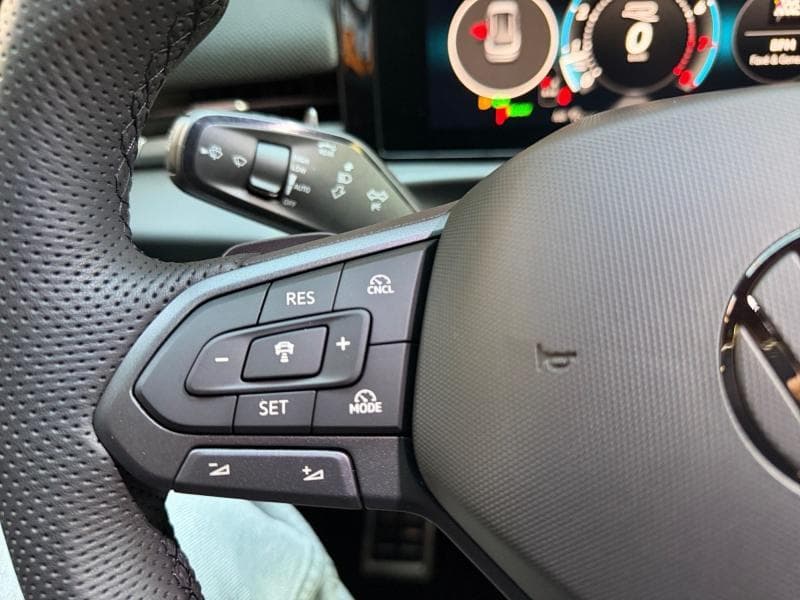 Volkswagen T-Roc R-Line | 1.5 eTSI 150 CV | GPS | CARPLAY | MATRIX LED | BLACK STYLE | CAMERA 360° - 15
