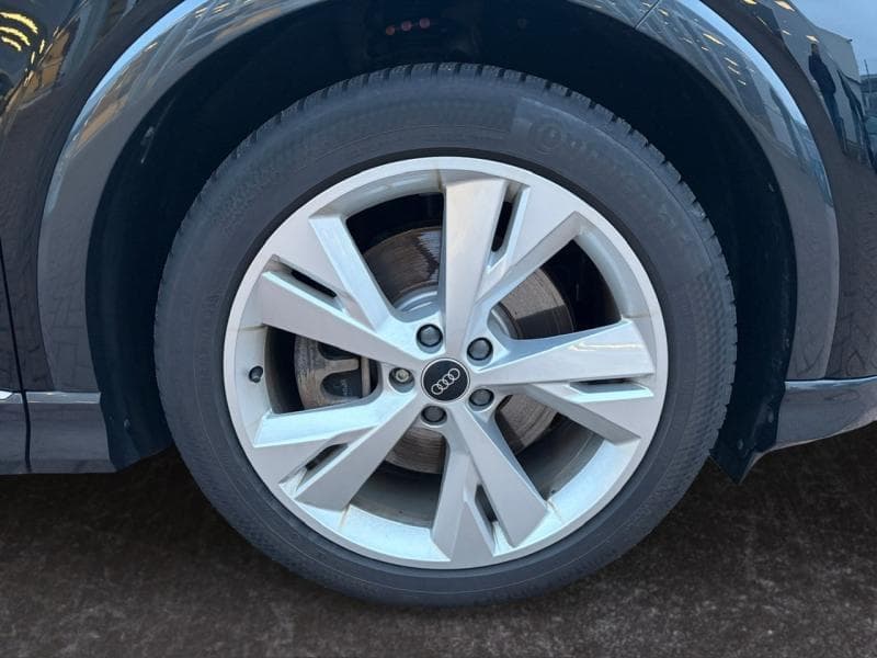 Audi Q4 e-tron *45 Corporate S*Heat Pump*Attelage* - 9
