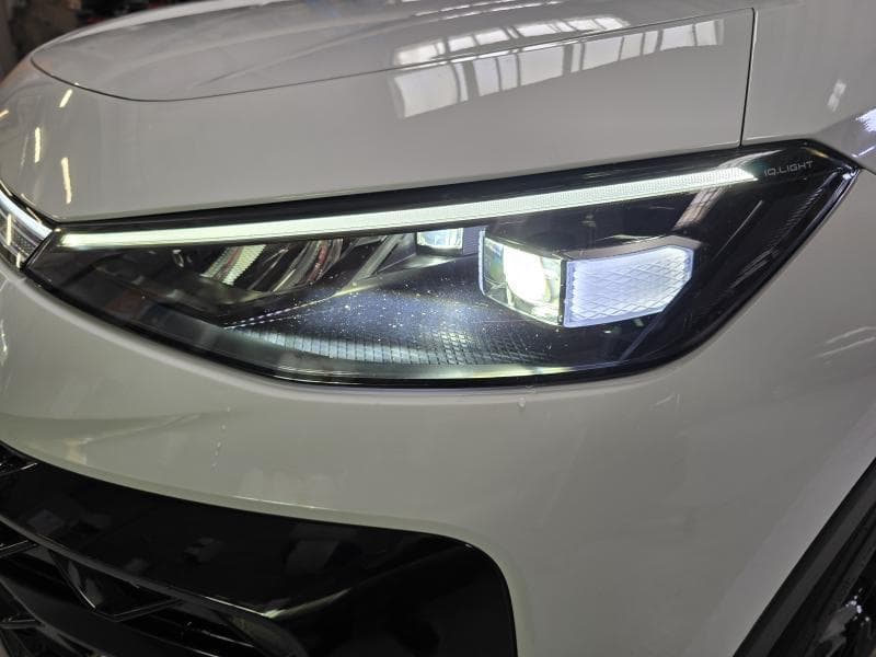 Volkswagen T-Roc R-Line*Caméra*GPS*Sieges+Volant chauff*Carplay*LED - tvac - 28