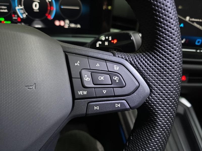 Volkswagen T-Roc R-Line*Caméra*GPS*Sieges+Volant chauff*Carplay*LED - tvac - 16