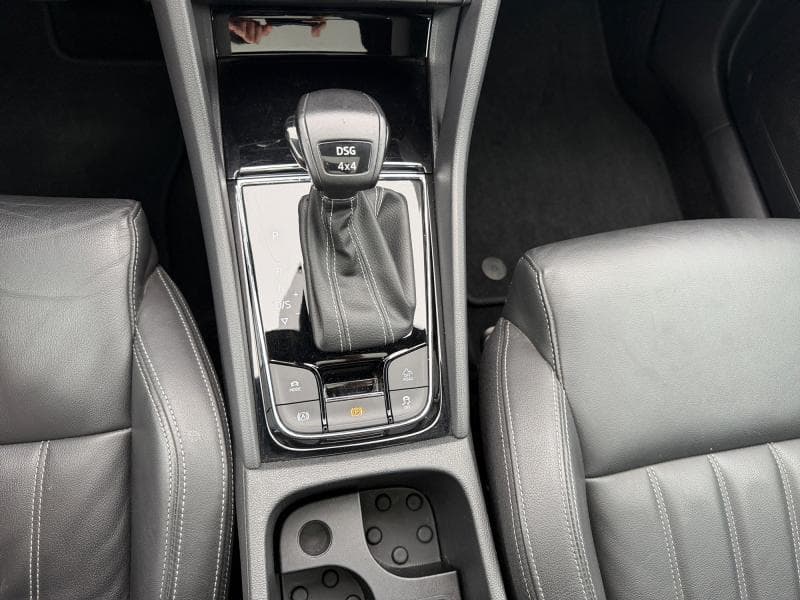Skoda Karoq Sportline | 2.0 TDI 150Cv | Attalage | Carplay | Caméra | GPS - 20