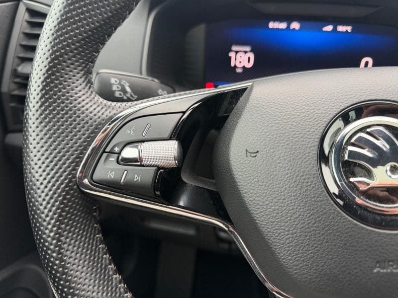 Skoda Karoq Sportline | 2.0 TDI 150Cv | Attalage | Carplay | Caméra | GPS - 21