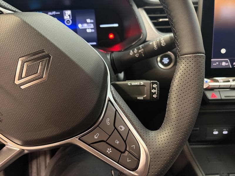 Renault Captur Techno | 1.8 Hybrid 160 cv | Carplay | Clim auto | Alu | Caméra - 24