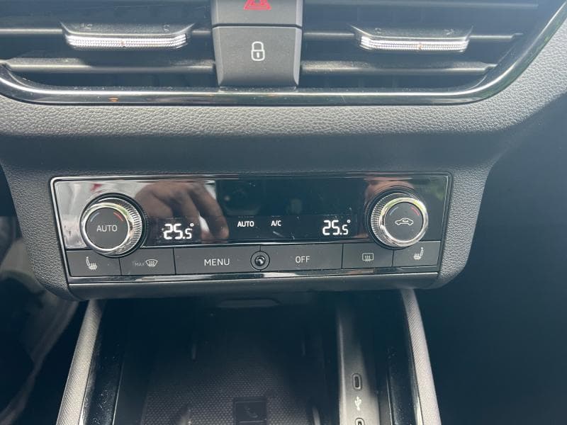 Skoda Kamiq Ambition | 1.0 TSI 116CH | GPS | Capteurs Av/Ar | Toit pano | Sièges Av chauffants | - 18