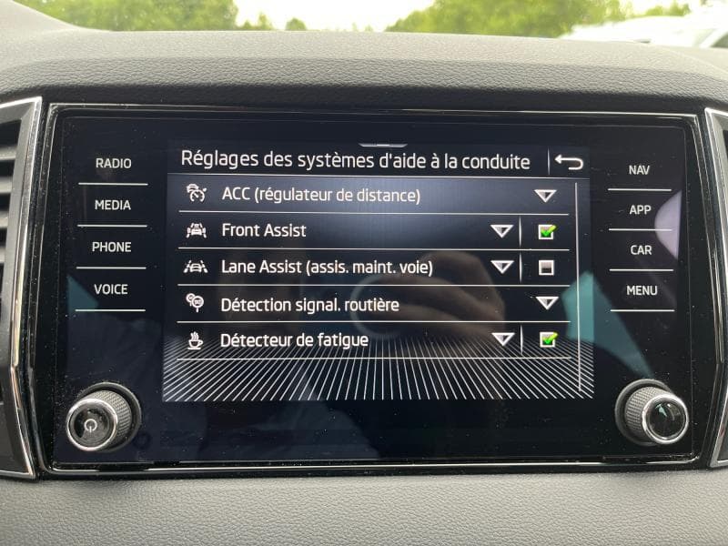 Skoda Karoq Style | 1.5 TSI 150 cv | GPS | Camera | Carplay | Sieges chauff - 22
