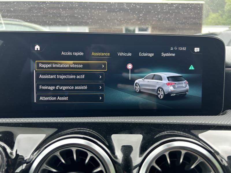 Mercedes-Benz A 180 Pack AMG | 2.0 diesel 116 CV | GPS | Camera | Carplay | LED - 24