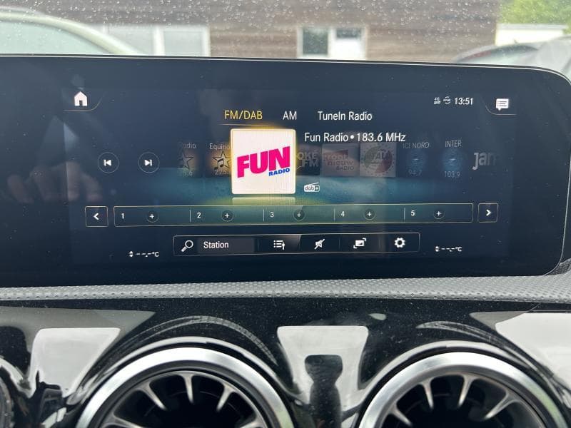 Mercedes-Benz A 180 Pack AMG | 2.0 diesel 116 CV | GPS | Camera | Carplay | LED - 22