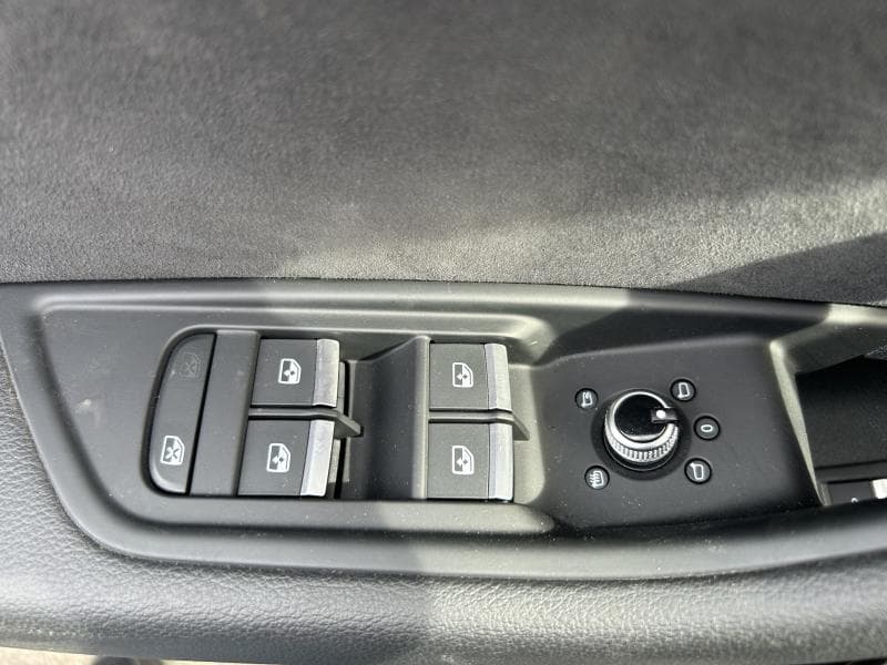 Audi A4 Avant S-Line | 2.0 TDI 136 CV | Camera | GPS | Toit ouvrant et pano | Attache remorque - 36