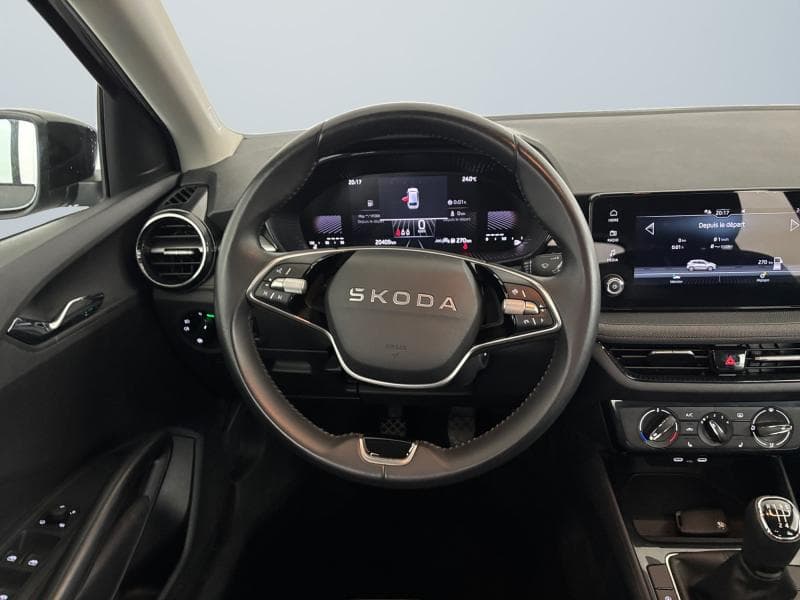 Skoda Fabia Selection | 1.0 TSI 95cv | Carplay | Caméra | Capteurs Av+Ar | Clim - 13