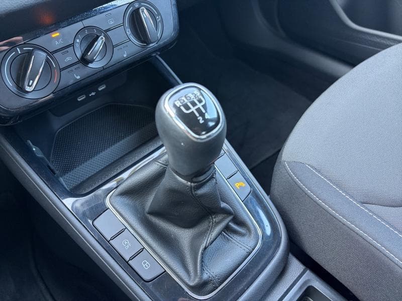 Skoda Fabia Selection | 1.0 TSI 95 cv | Sièges chauffants | Caméra | Carplay - 23