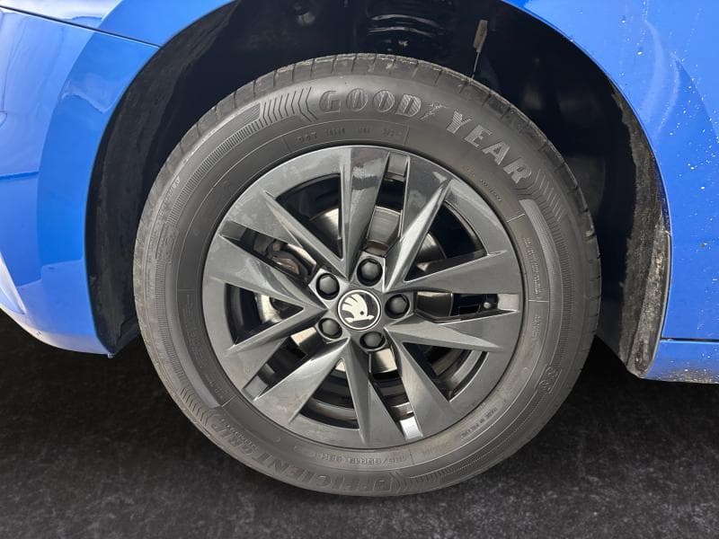 Skoda Fabia Selection | 1.0 TSI 95 cv | Sièges chauffants | Caméra | Carplay - 8