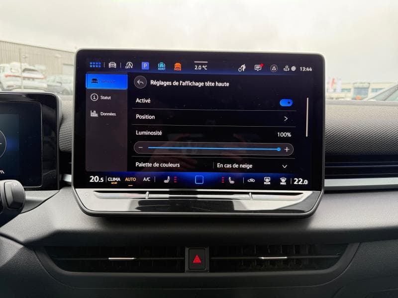 Volkswagen T-Roc NEW T-ROC R-LINE - 29