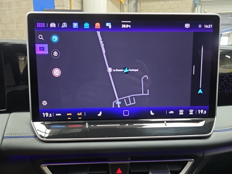 Volkswagen Tiguan R-Line | 1.5 TSI 150 cv | GPS | Caméra | Carplay | Capteurs AV/Ar - 20