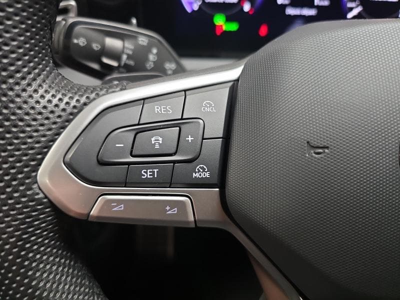 Volkswagen Tiguan R-Line | 1.5 TSI 150 cv | GPS | Caméra | Carplay | Capteurs AV/Ar - 15