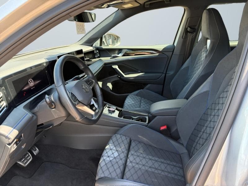 Volkswagen Tiguan R-Line | 1.5 TSI 150cv | Carplay | Caméra | Attelage | Sièges Av chauffants - 4