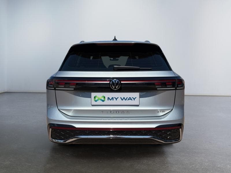 Volkswagen Tiguan R-Line | 1.5 TSI 150cv | Carplay | Caméra | Attelage | Sièges Av chauffants - 8