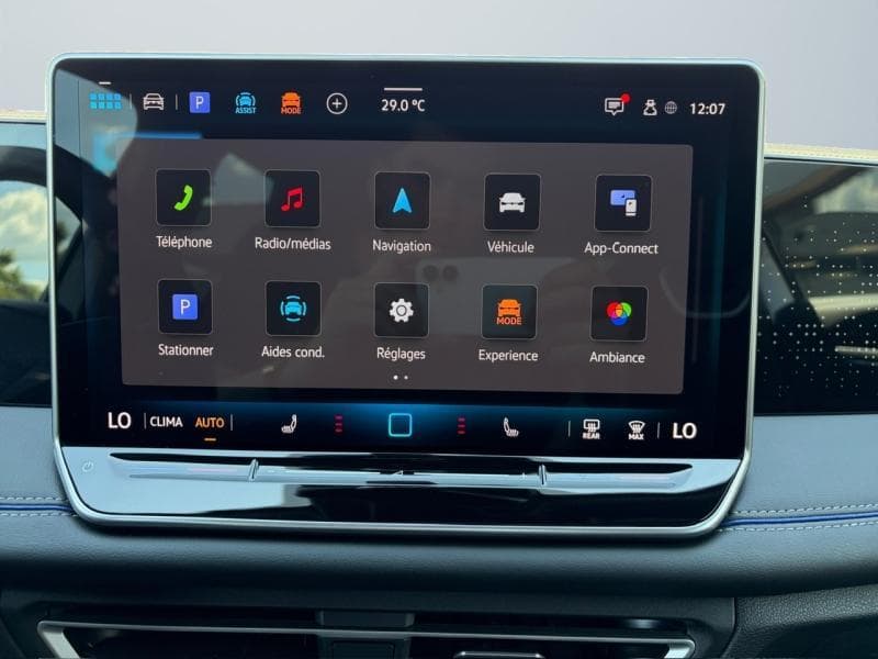 Volkswagen Tiguan R-Line | 1.5 TSI 150cv | Carplay | Caméra | Attelage | Sièges Av chauffants - 18