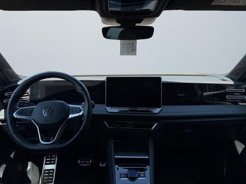 Volkswagen Tiguan R-Line | 1.5 TSI 150cv | Carplay | Caméra | Attelage | Sièges Av chauffants - 14