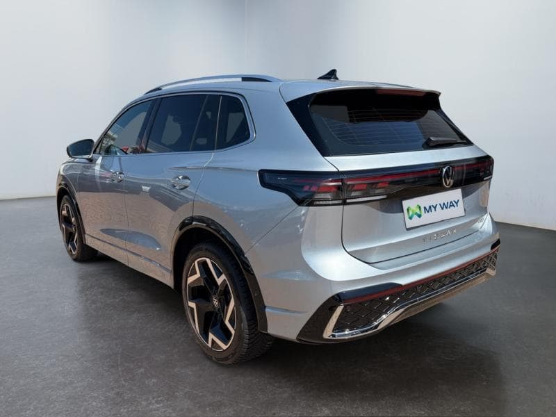 Volkswagen Tiguan R-Line | 1.5 TSI 150cv | Carplay | Caméra | Attelage | Sièges Av chauffants - 3