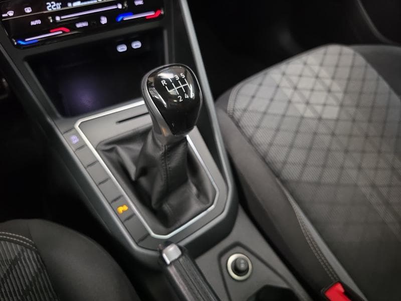 Volkswagen Taigo R-Line | 1.0 ess 115 cv | Carplay | Capteurs AV+AR | Clim auto - 29