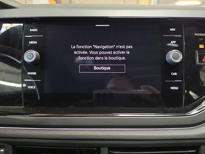 Volkswagen Taigo R-Line | 1.0 ess 115 cv | Carplay | Capteurs AV+AR | Clim auto - 22