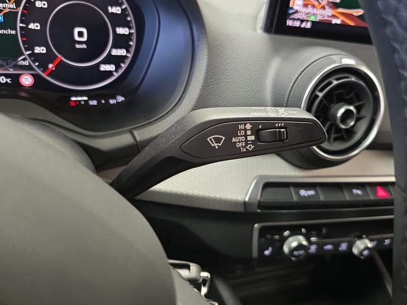 Audi Q2 Advanced | 1.5 TFSI 150 cv | GPS | Camera | LED | Sieges chauff | Coffre Electrique - 17
