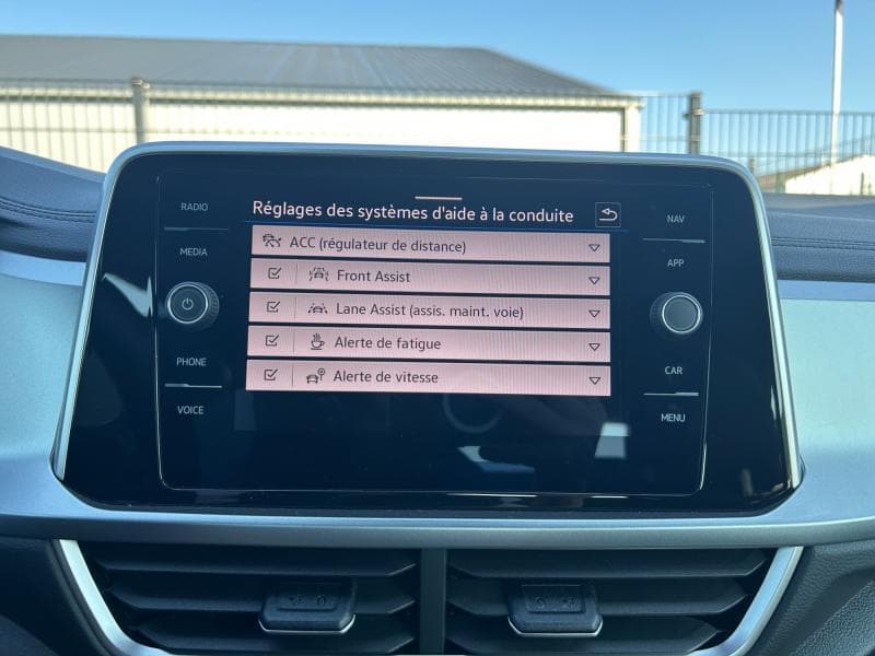 Volkswagen T-Roc Style | 1.0 TSI 116cv | GPS | Caméra | Carplay | Sièges AV Chauffants - 18