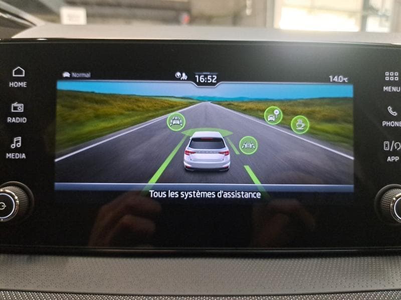 Skoda Fabia Family | 1.0 TSI 115cv | Carplay | Camera | Virtual Cockpit | Sièges Av. chauffants - 24