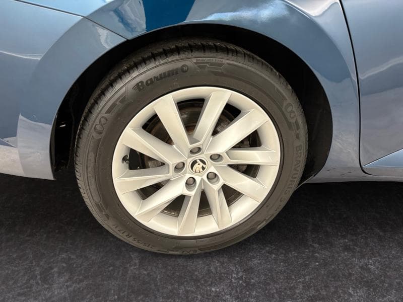 Skoda Superb Style | 1.6 TDI 120cv | Carplay | Caméra | GPS | Attelage - 9