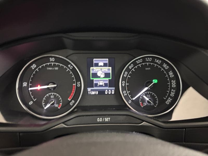 Skoda Superb Style | 1.6 TDI 120cv | Carplay | Caméra | GPS | Attelage - 14