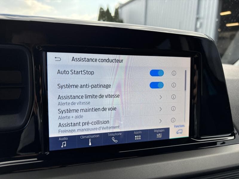 Ford Tourneo Courier Titanium | 1.0 Ecoboost 125cv | Carplay | Caméra | Clim auto | Attelage - 22