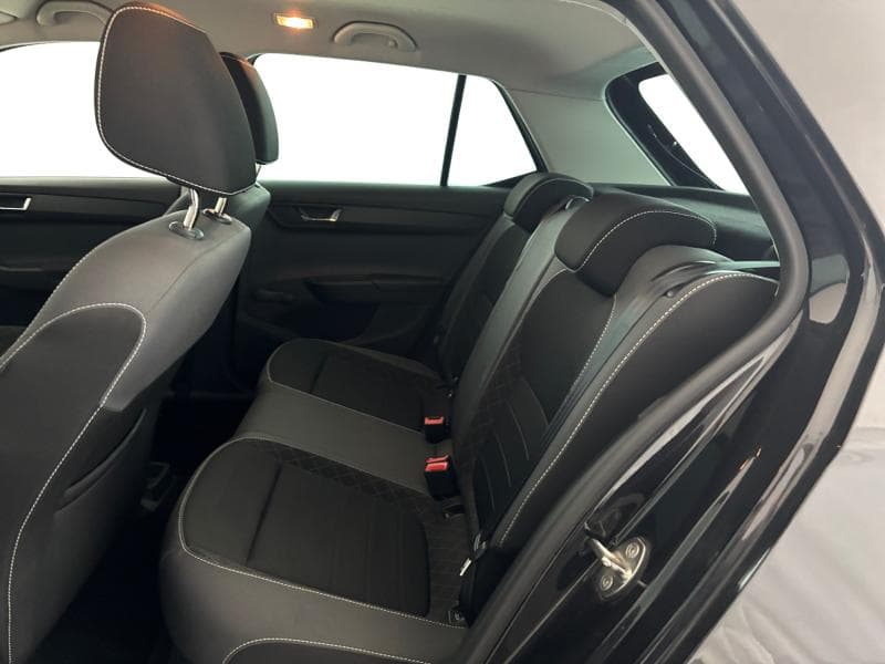 Skoda Fabia Ambition | 1.0 tsi 95cv | Carplay | Capteurs AR | Clim - 16