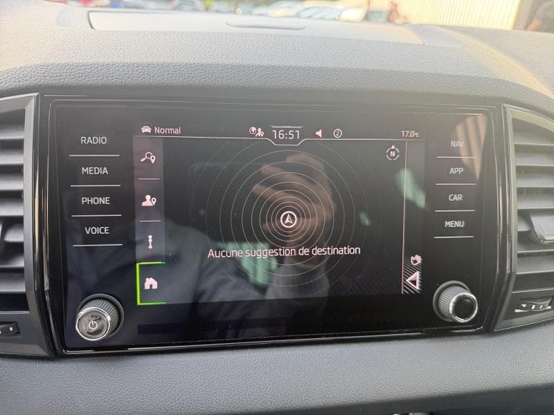 Skoda Karoq Sportline | 1.5 tsi 150 cv | Sieges chauffant | carplay | gps | camera - 15