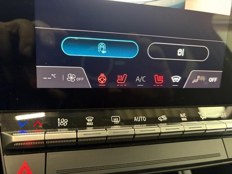 Renault Captur Esprit Alpine | 1.6 Hybride 145 cv | Toit-ouvrant | Clim auto | Alu | Caméra - 25