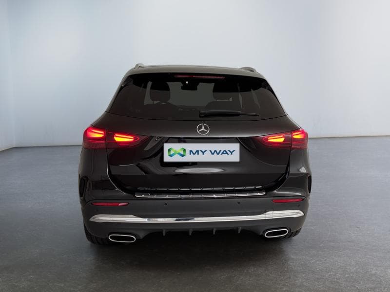 Mercedes-Benz GLA 180 GLA AMG Line - 8